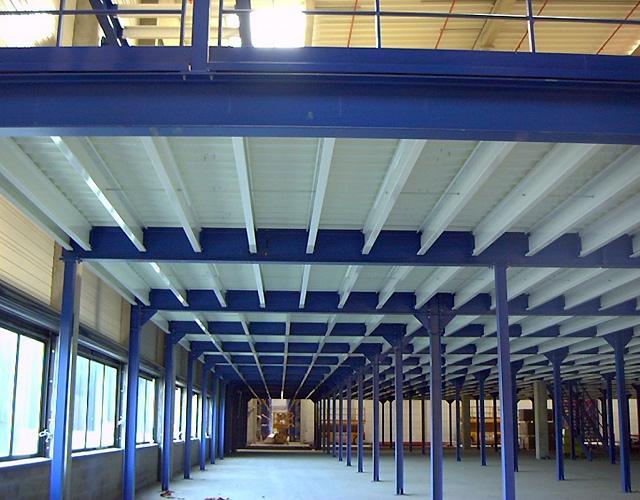 Plateformes de stockage autoportes