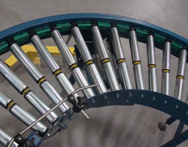 ARC  ROULEAUX ENTRAN PAR UN ROULEAU LECTRIQUE