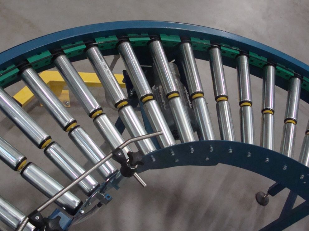 ARC  ROULEAUX ENTRAN PAR UN ROULEAU LECTRIQUE